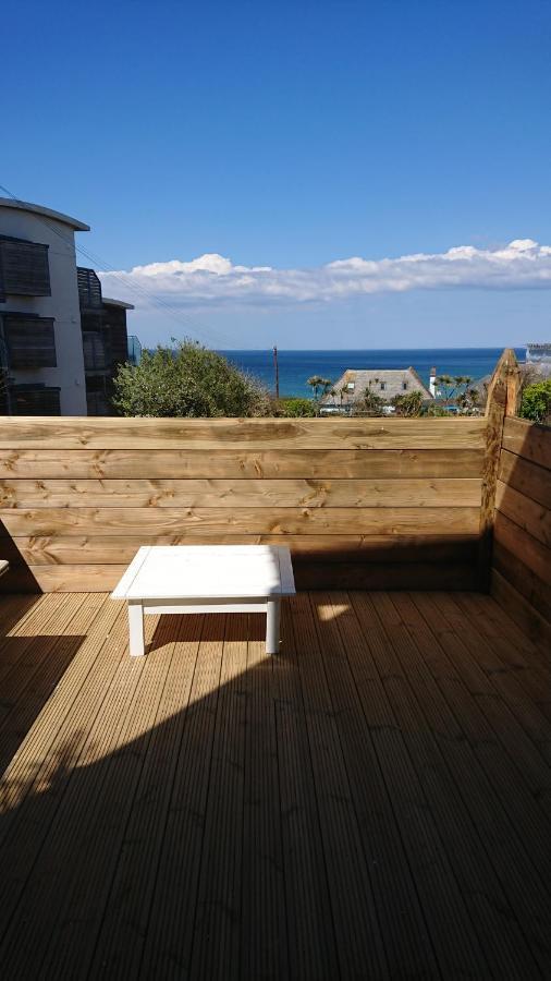 Surf Lookout - King Size En-Suite With Sea Views New Quay Buitenkant foto